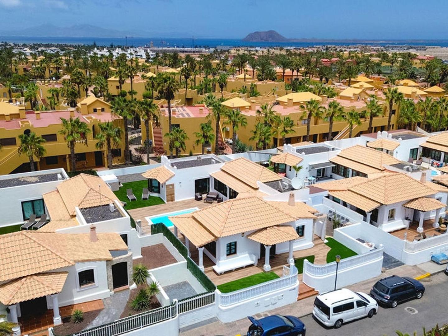 Villa Relax Deluxe Private Pool Corralejo By Holidays Home Eksteriør bilde